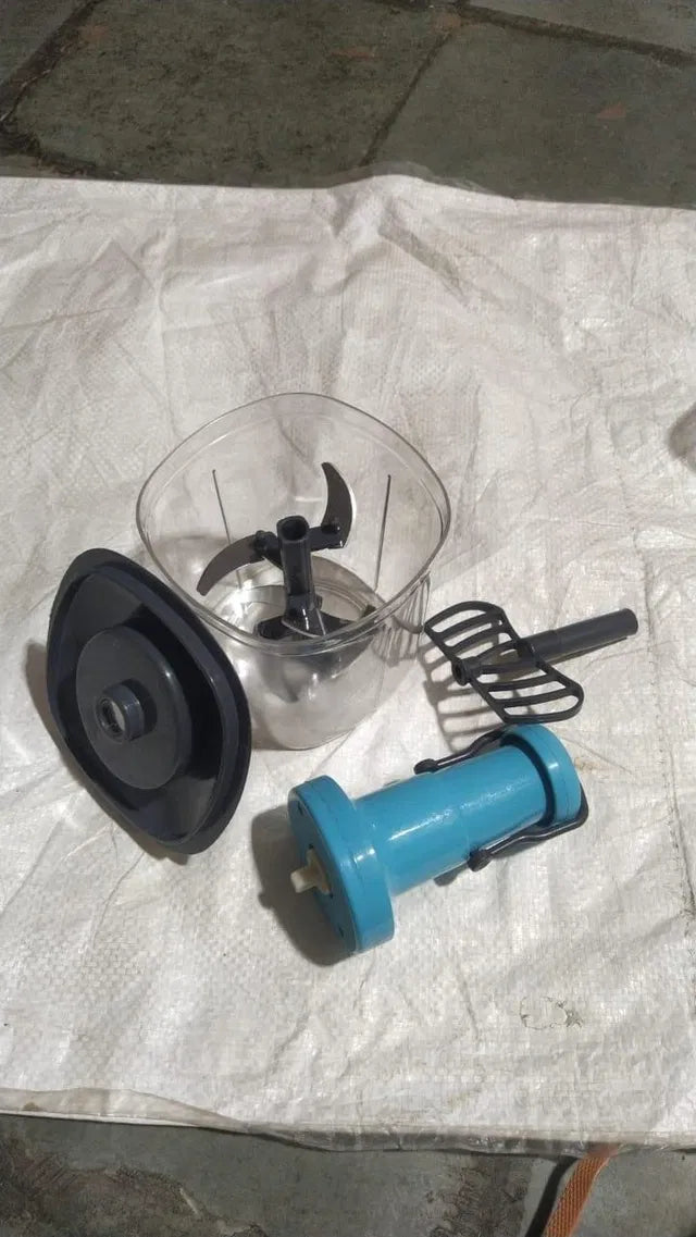 Manual Vegetable Chopper – 4-in-1 Hand Food Chopper for Onion, Garlic & Vegetables